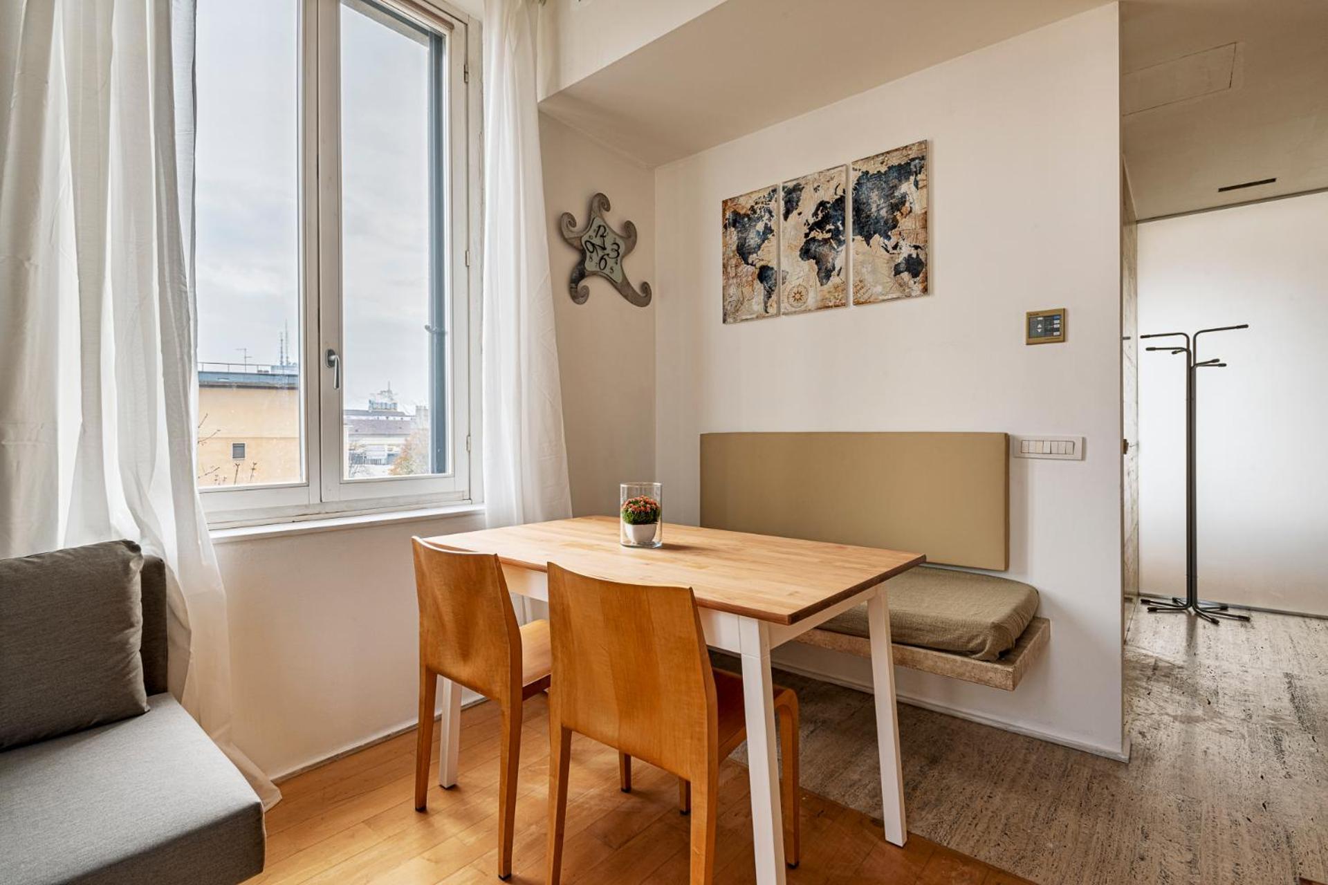 One Bedroom Apartment In Brera Milan Exterior photo