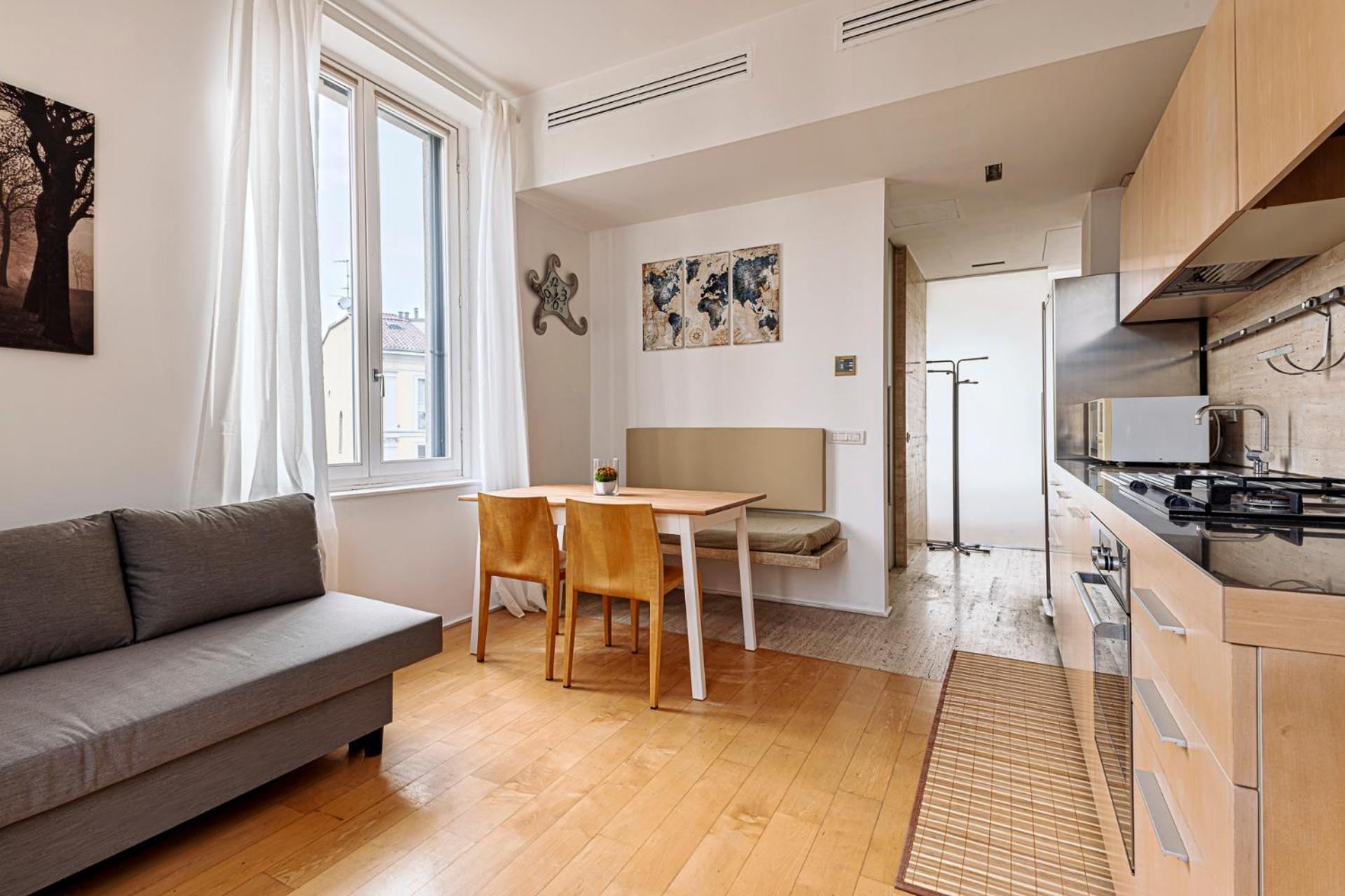 One Bedroom Apartment In Brera Milan Exterior photo